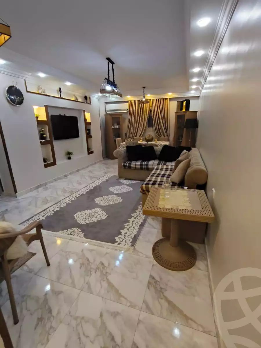 https://aqarmap.com.eg/ar/listing/6195288-for-sale-cairo-helwan-hadayek-helwan-nile-corniche-st