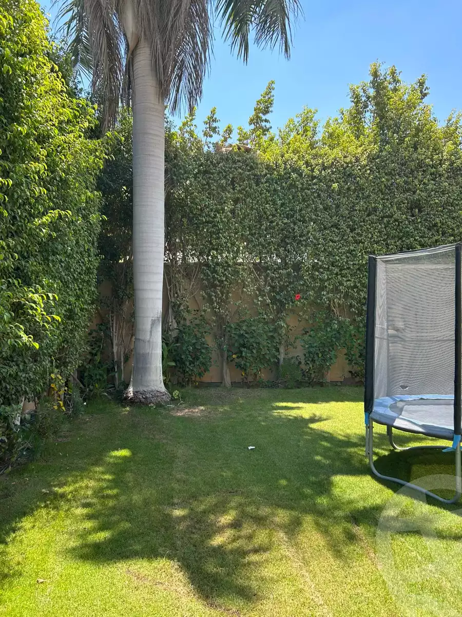 https://aqarmap.com.eg/ar/listing/6198113-for-sale-cairo-6th-of-october-compounds-royal-hills