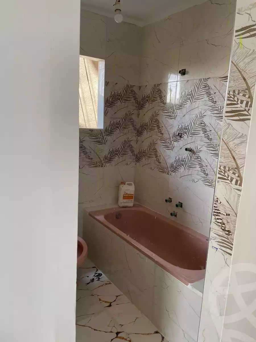 https://aqarmap.com.eg/en/listing/6198475-for-sale-cairo-helwan-hadayek-helwan-el-eshrein-st