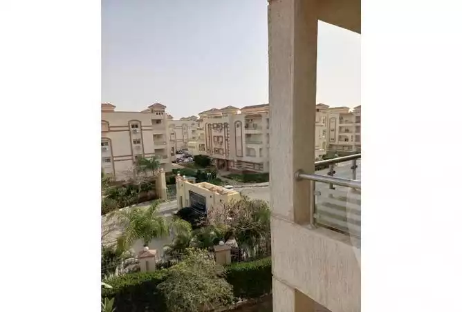 https://aqarmap.com.eg/ar/listing/6203515-for-sale-cairo-new-cairo-compounds-stwn-ryzydns-by-ar-y-llttwyr
