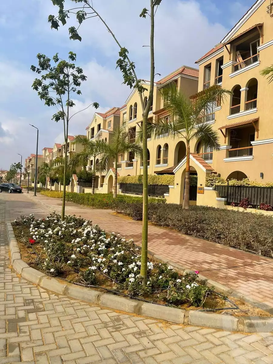 https://aqarmap.com.eg/en/listing/6205449-for-sale-cairo-new-administrative-capital-r7-rmwny-wwk-dh-lnd-llttwyr-l-qry