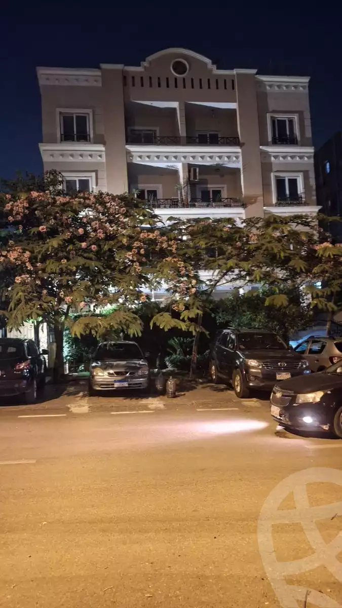 https://aqarmap.com.eg/en/listing/6205827-for-sale-cairo-new-cairo-gharb-arabila-doctor-hani-maher-st