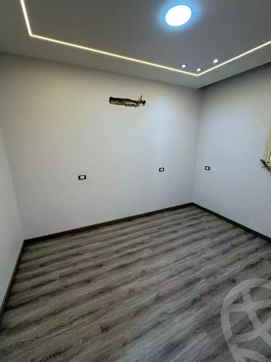 https://aqarmap.com.eg/ar/listing/6205963-for-rent-cairo-new-cairo-el-lotus-lotus-north-lmntq-lkhms-llwts-lshmly