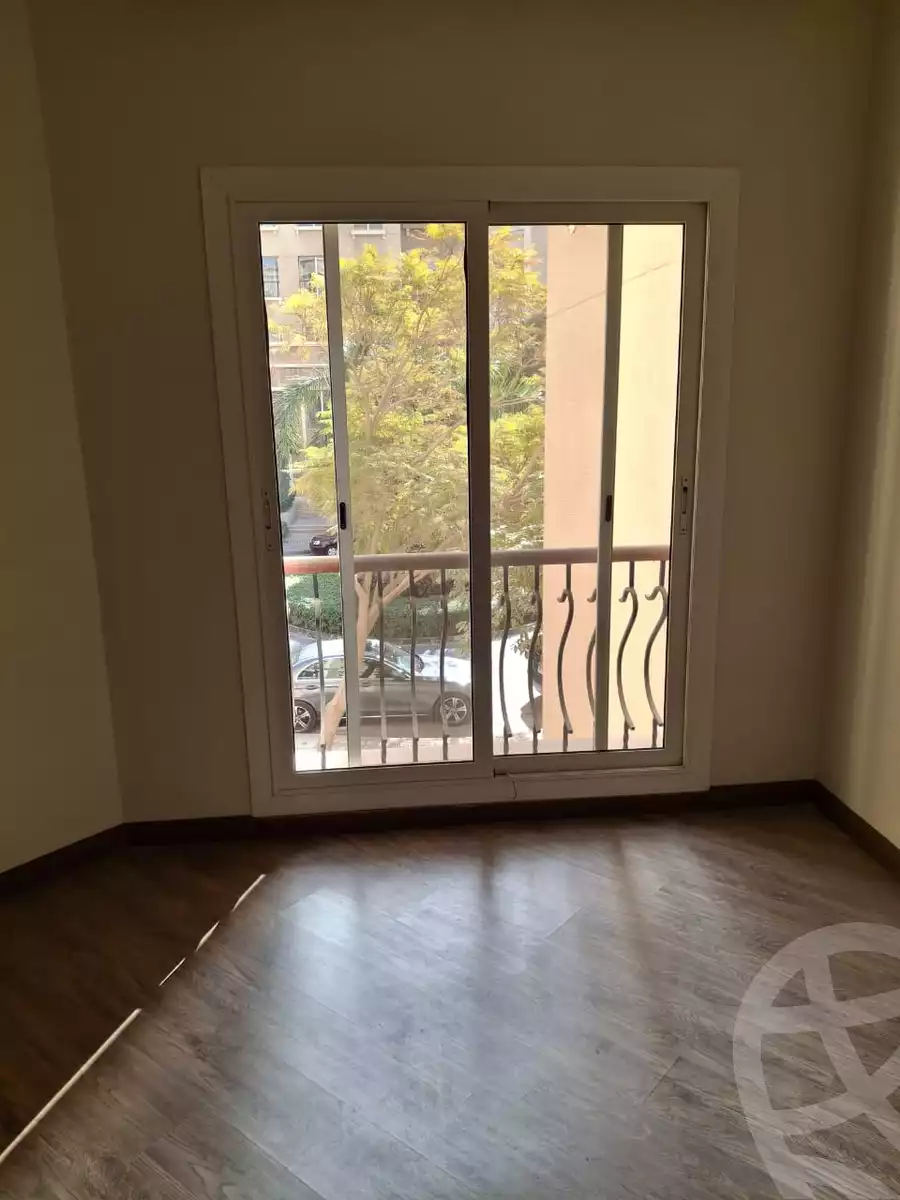 https://aqarmap.com.eg/ar/listing/6206020-for-rent-cairo-new-cairo-compounds-kattameya-plaza