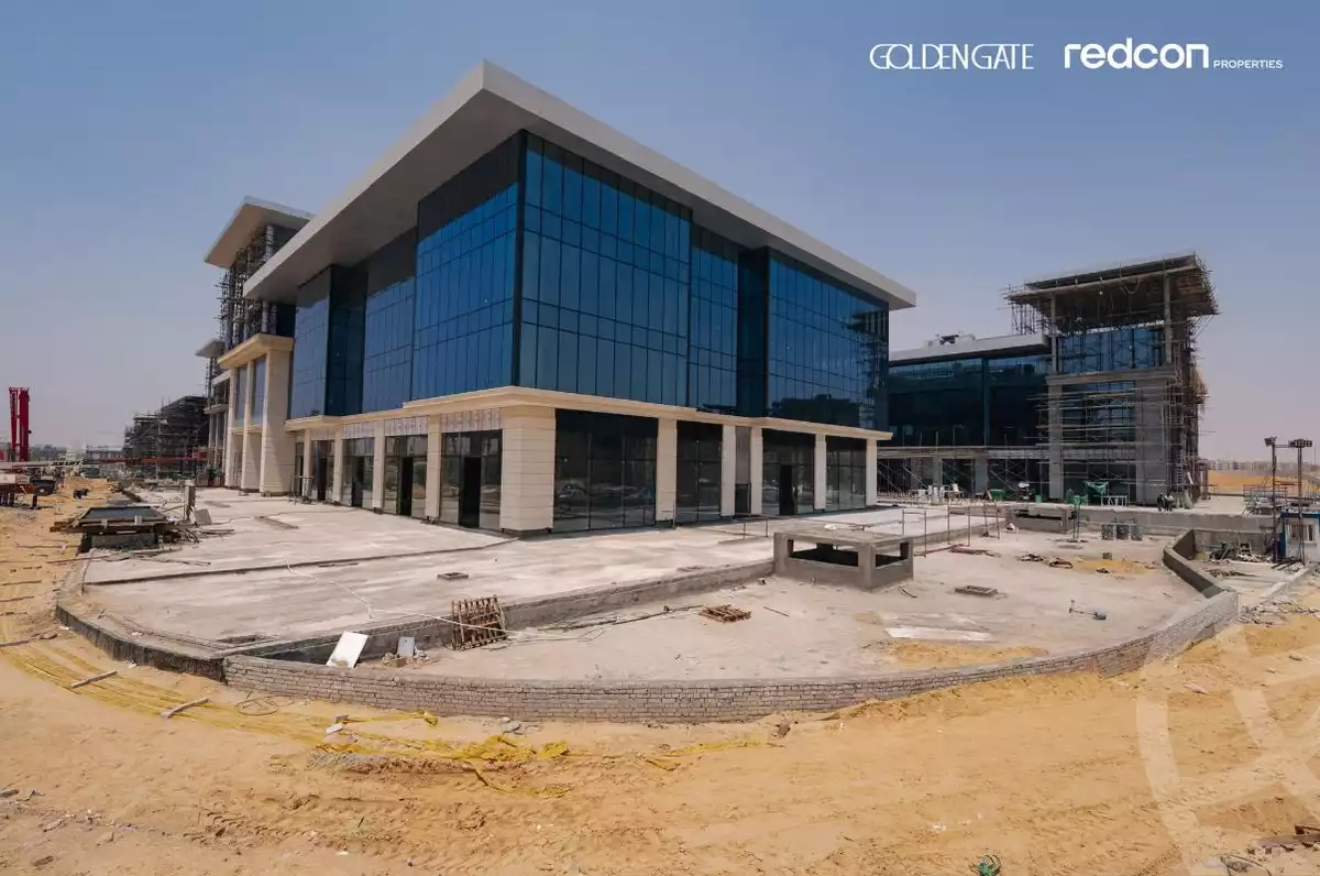 https://aqarmap.com.eg/en/listing/6206084-for-sale-cairo-new-cairo-compounds-golden-gate-redcon