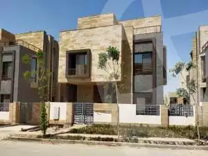 https://aqarmap.com.eg/ar/listing/6208322-for-sale-cairo-new-cairo-compounds-tag-city-shalya-taj-city