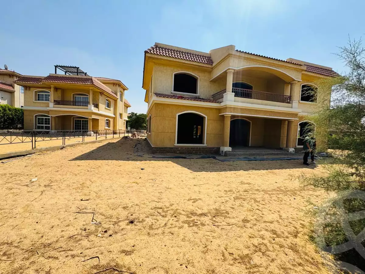 https://aqarmap.com.eg/ar/listing/6209369-for-sale-cairo-new-cairo-madinaty-lmntq-lkhms-fylt-group-18