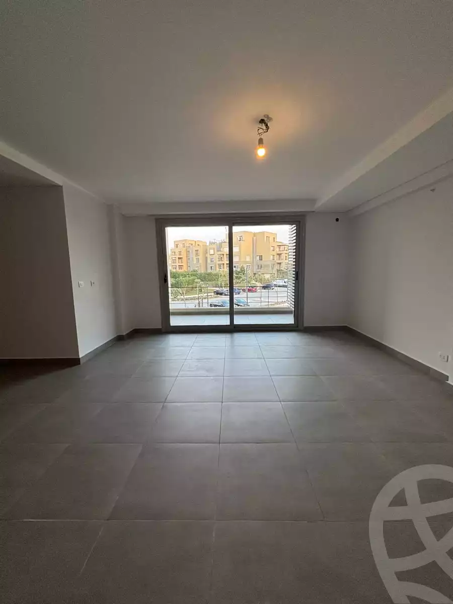 https://aqarmap.com.eg/ar/listing/6209880-for-sale-cairo-6th-of-october-compounds-palm-parks