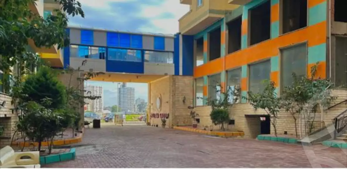 https://aqarmap.com.eg/ar/listing/6211445-for-sale-alexandria-el-montazah-el-malek-st