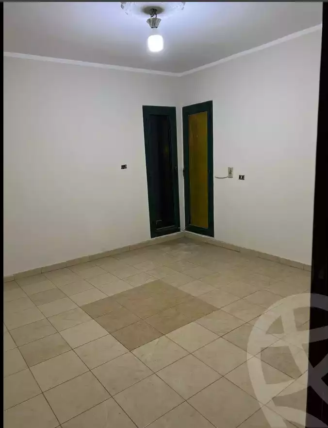https://aqarmap.com.eg/ar/listing/6212041-for-sale-cairo-helwan-helwan-el-sharkeya-mostafa-safwat-st