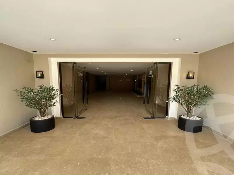 https://aqarmap.com.eg/ar/listing/6212207-for-sale-cairo-el-sheikh-zayed-city-compounds-kmbwnd-fyldj-wyst-dr-llttwyr