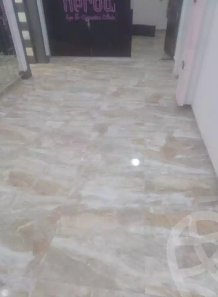 https://aqarmap.com.eg/ar/listing/6212850-for-rent-alexandria-ganaklis-shr-mrtdy-bsh