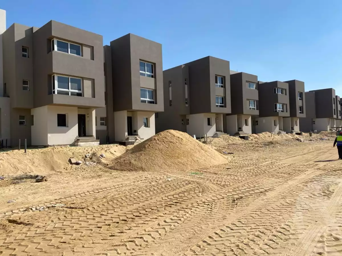 https://aqarmap.com.eg/en/listing/6212973-for-sale-cairo-el-sheikh-zayed-city-compounds-etapa