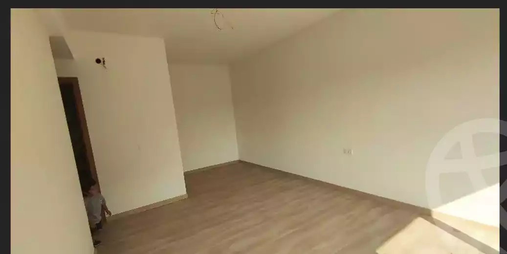 https://aqarmap.com.eg/ar/listing/6213436-for-rent-cairo-el-shorouk-compounds-al-burouj-compound-imkan