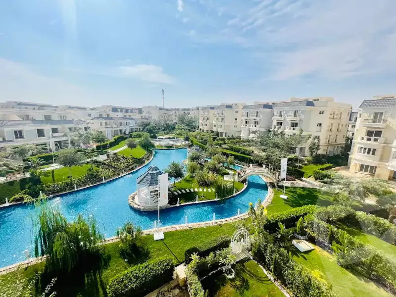 https://aqarmap.com.eg/ar/listing/6216542-for-sale-cairo-6th-of-october-compounds-mountain-view-october-park
