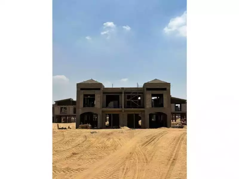https://aqarmap.com.eg/ar/listing/6216947-for-sale-cairo-el-sheikh-zayed-city-compounds-kmbwnd-fyldj-wyst-dr-llttwyr