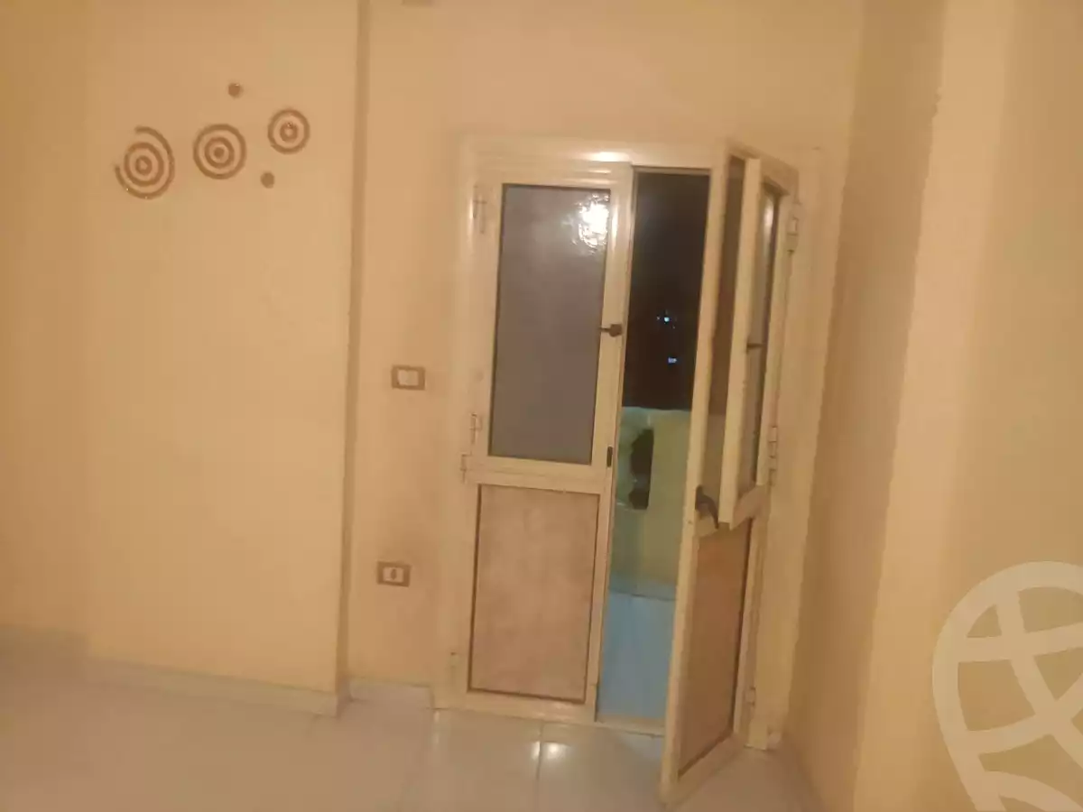 https://aqarmap.com.eg/ar/listing/6217354-for-rent-cairo-helwan-hadayek-helwan-el-khashab-canal