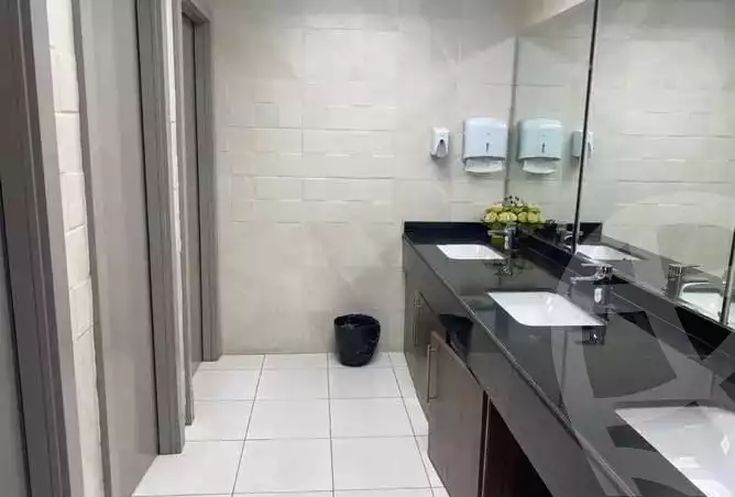 https://aqarmap.com.eg/ar/listing/6218101-for-rent-cairo-el-sheikh-zayed-city-compounds-the-courtyard-mall-dorra