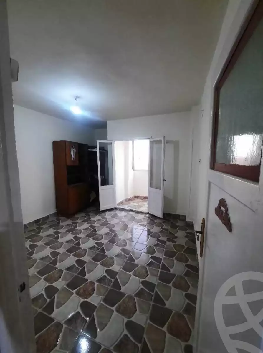 https://aqarmap.com.eg/en/listing/6220033-for-sale-cairo-15th-of-may-mjwr-6