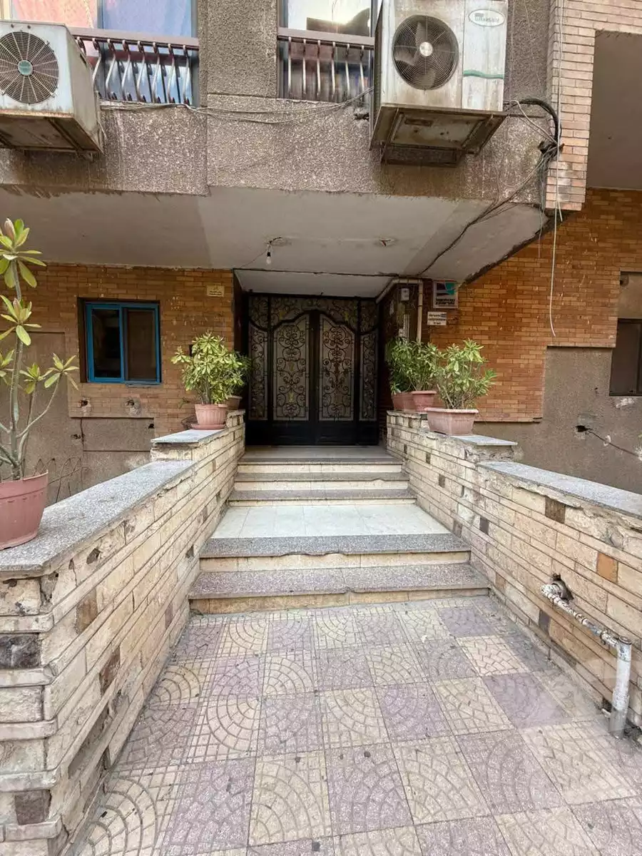 https://aqarmap.com.eg/en/listing/6220361-for-sale-cairo-heliopolis-ard-el-golf-asma-fahmi