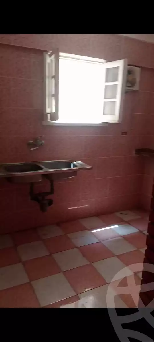 https://aqarmap.com.eg/ar/listing/6221957-for-rent-alexandria-l-jmy-shataa-el-nakheel
