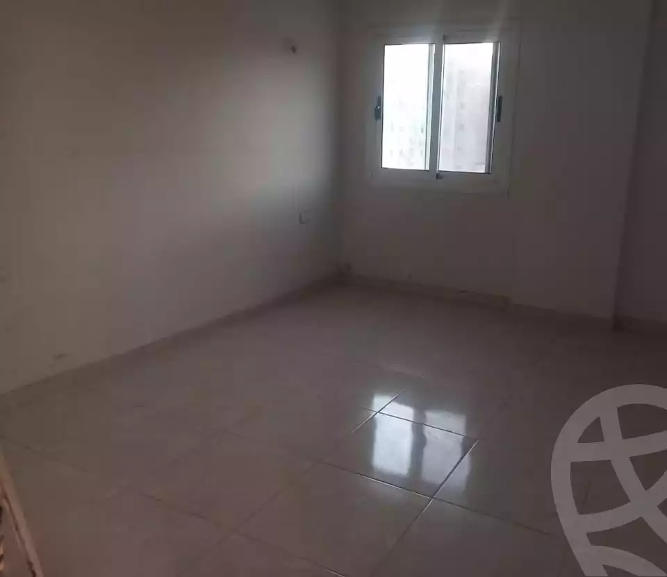 https://aqarmap.com.eg/ar/listing/6221990-for-sale-cairo-mokattam-compounds-mwntn-blz