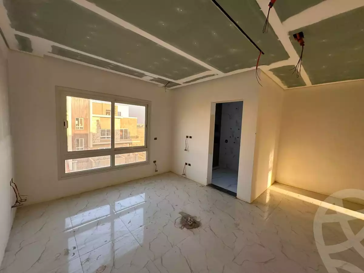 https://aqarmap.com.eg/ar/listing/6222546-for-sale-cairo-el-sheikh-zayed-city-lshykh-zyd-ljdyd-toya-compound-al-tholathea