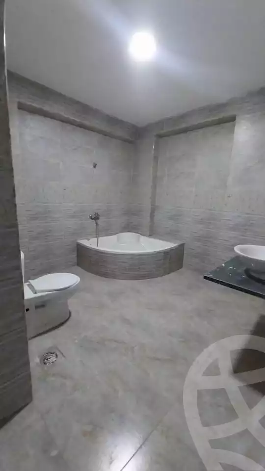 https://aqarmap.com.eg/ar/listing/6222763-for-sale-cairo-el-haram-shareaa-khatem-el-morsalen