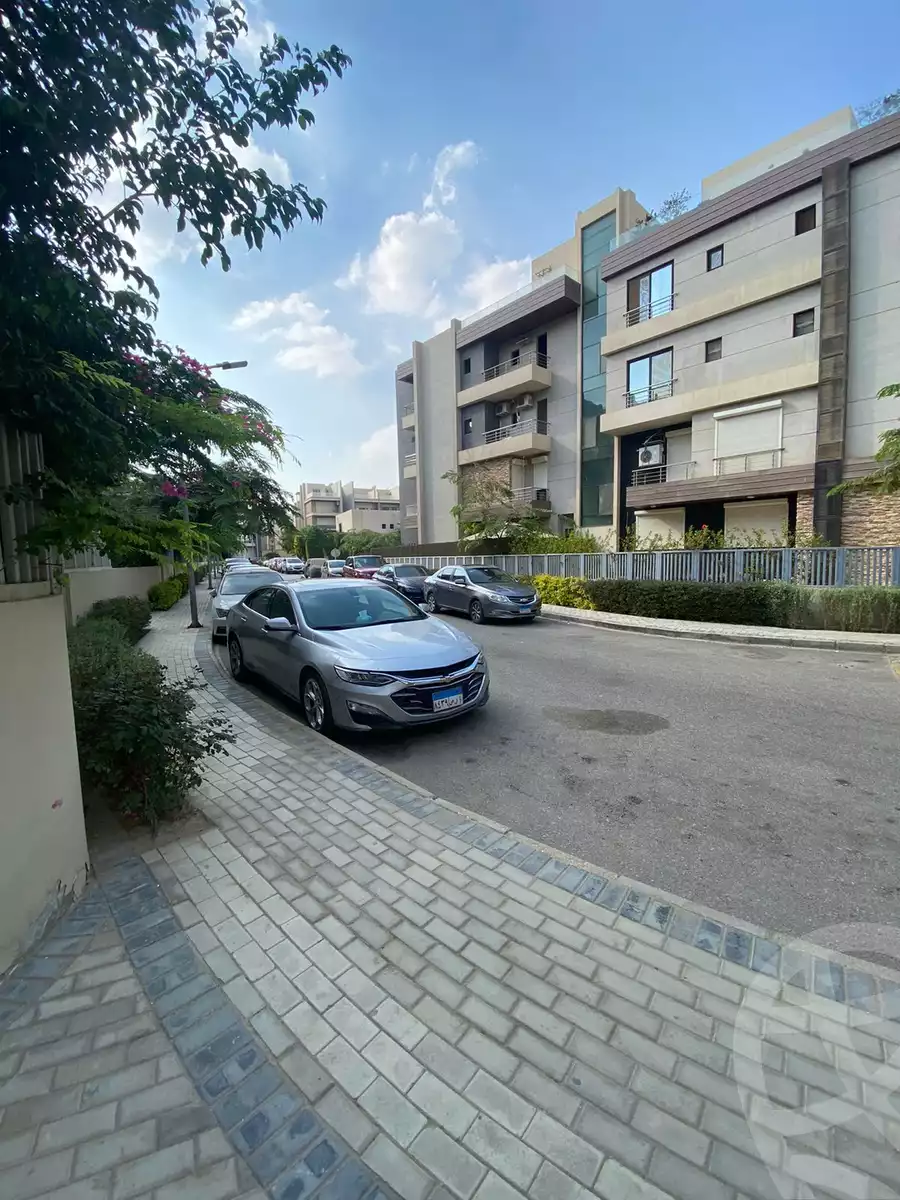 https://aqarmap.com.eg/ar/listing/6222893-for-sale-cairo-new-cairo-compounds-midtown