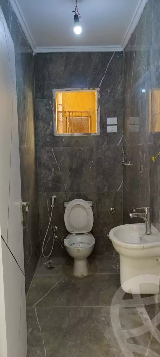 https://aqarmap.com.eg/ar/listing/6222957-for-sale-cairo-el-sheikh-zayed-city-compounds-el-khamayel
