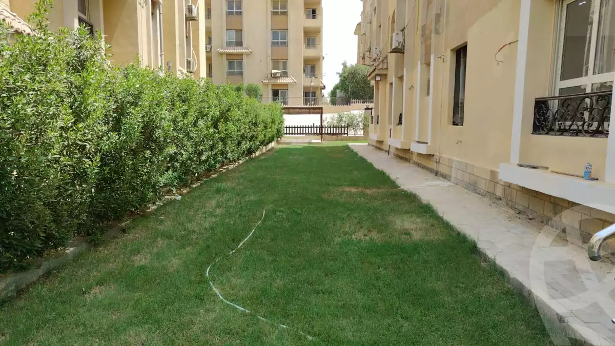 https://aqarmap.com.eg/ar/listing/6223053-for-sale-cairo-el-sheikh-zayed-city-compounds-el-khamayel