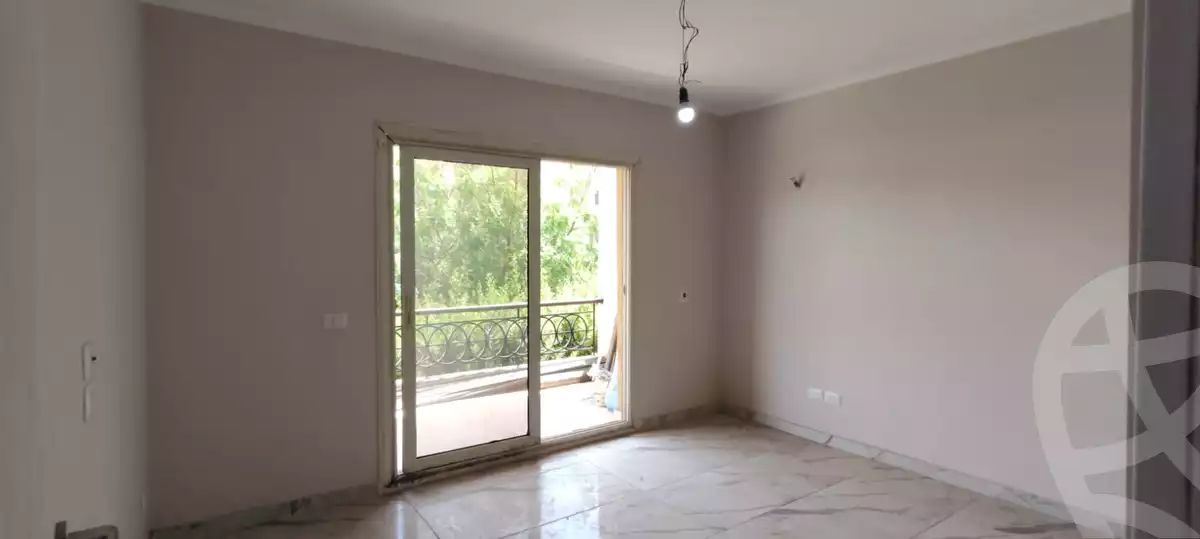 https://aqarmap.com.eg/en/listing/6223098-for-sale-cairo-el-sheikh-zayed-city-compounds-el-khamayel
