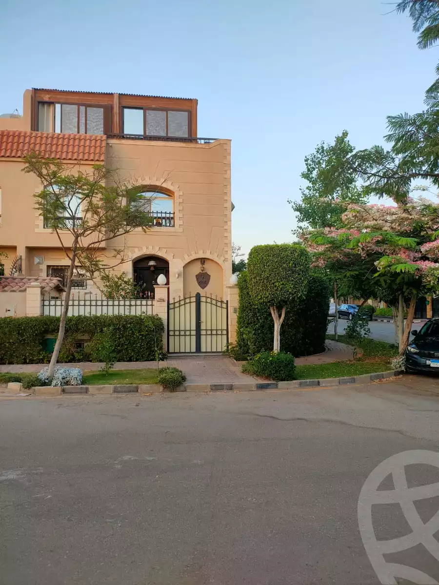 https://aqarmap.com.eg/ar/listing/6223929-for-sale-cairo-6th-of-october-compounds-mena-garden-city
