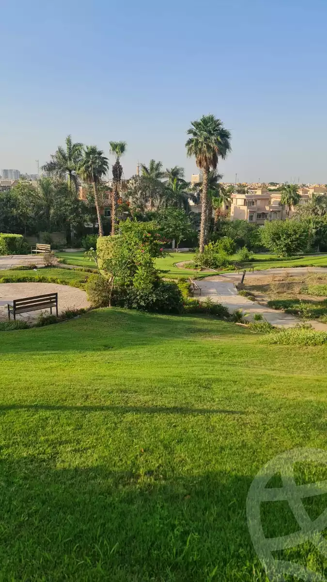 https://aqarmap.com.eg/ar/listing/6227710-for-sale-cairo-el-sheikh-zayed-city-compounds-zayed-2000