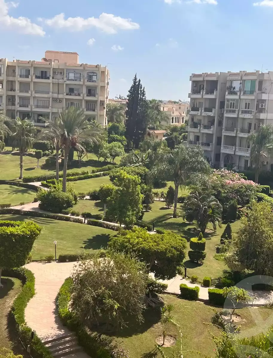 https://aqarmap.com.eg/en/listing/6227987-for-sale-cairo-el-sheikh-zayed-city-compounds-zayed-2000