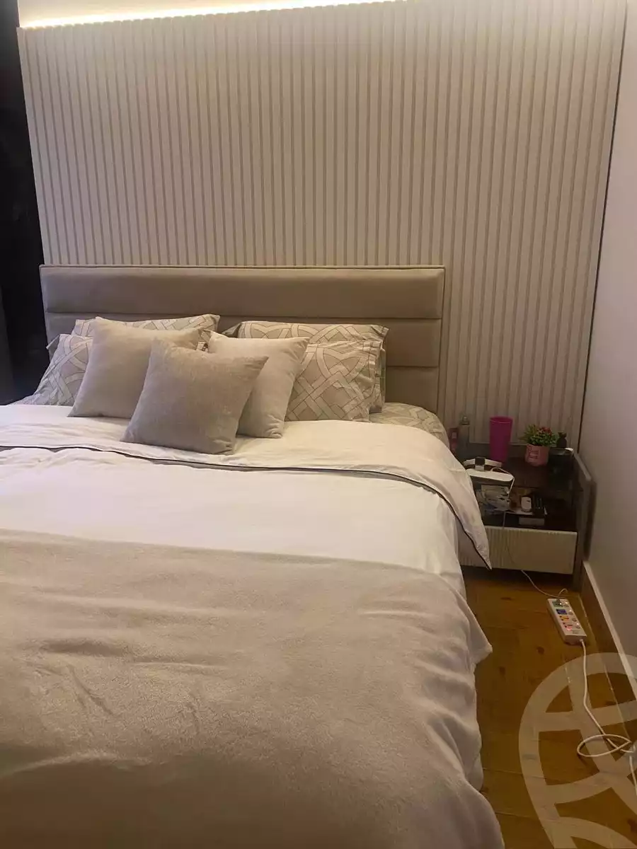 https://aqarmap.com.eg/en/listing/6228235-for-sale-cairo-new-cairo-el-ahyaa-third-neighborhood-street-1