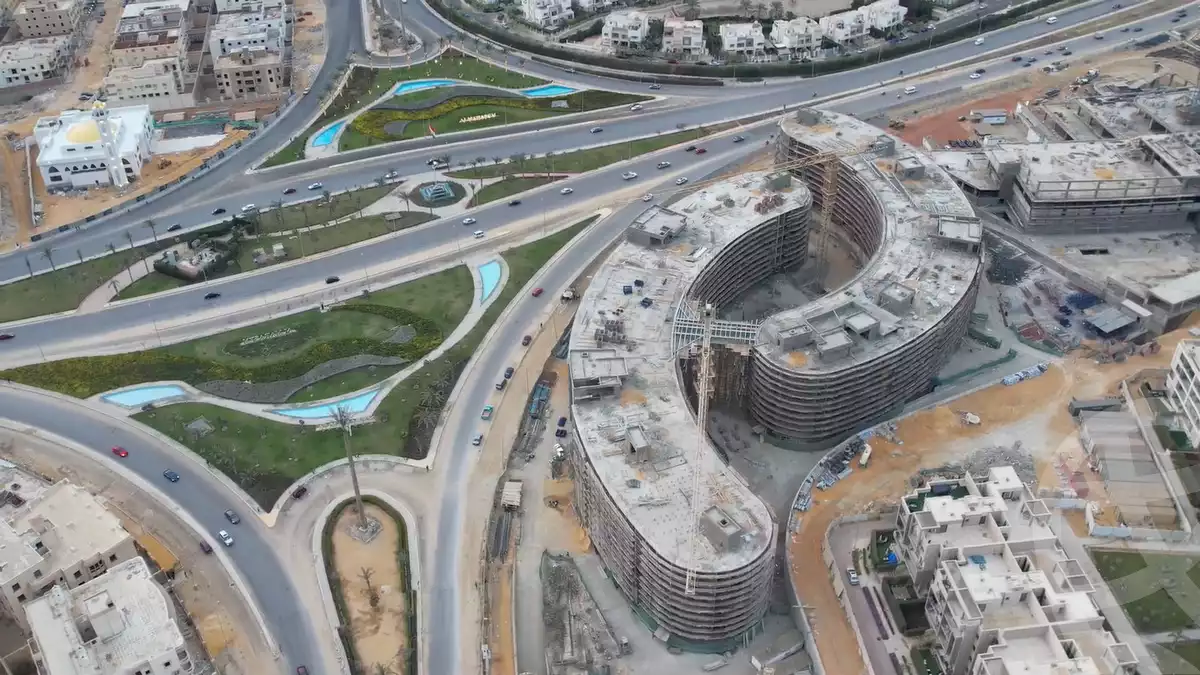 https://aqarmap.com.eg/en/listing/6228850-for-sale-cairo-new-cairo-compounds-fifth-square