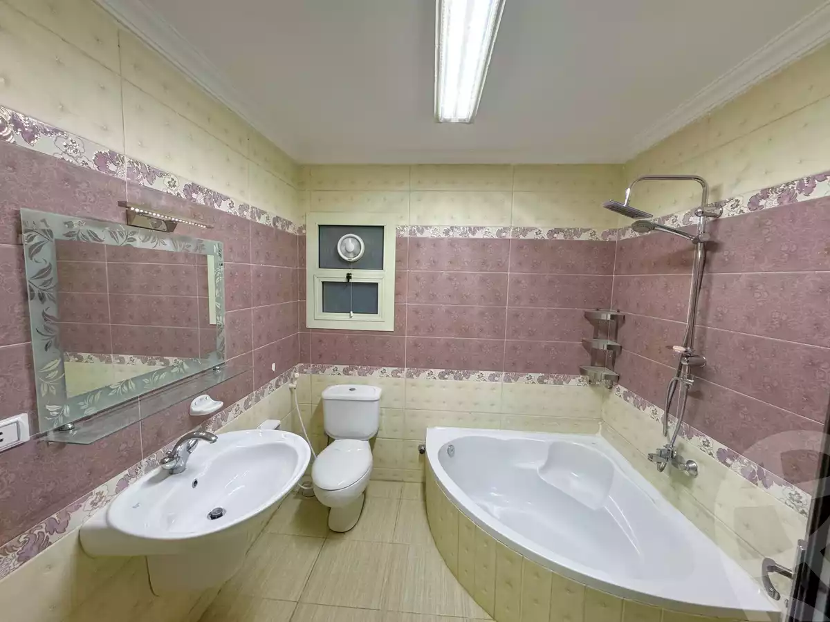 https://aqarmap.com.eg/en/listing/6232333-for-sale-cairo-el-maadi-compounds-el-baron-city