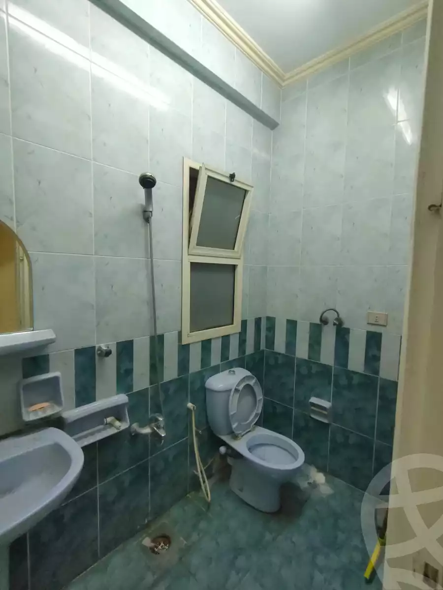 https://aqarmap.com.eg/en/listing/6233303-for-sale-alexandria-camp-cesar-ahmed-kamha-st