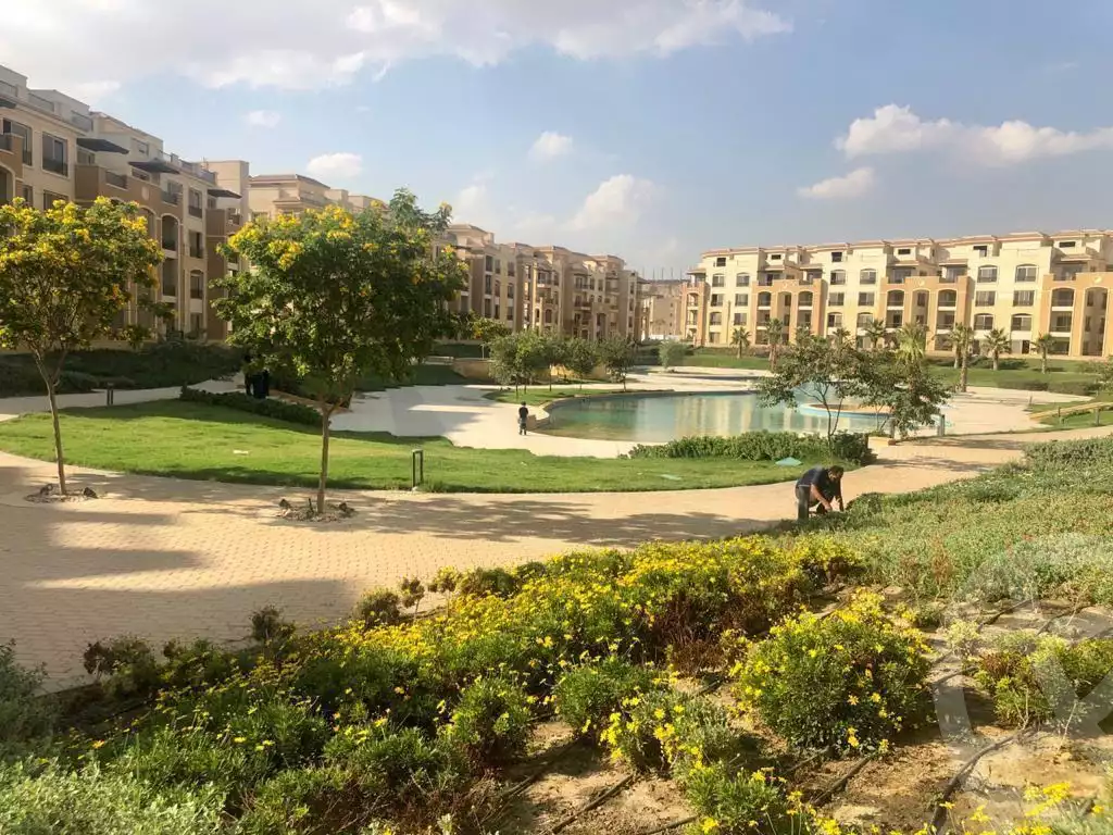 https://aqarmap.com.eg/en/listing/6234128-for-sale-cairo-new-cairo-compounds-stwn-ryzydns-by-ar-y-llttwyr