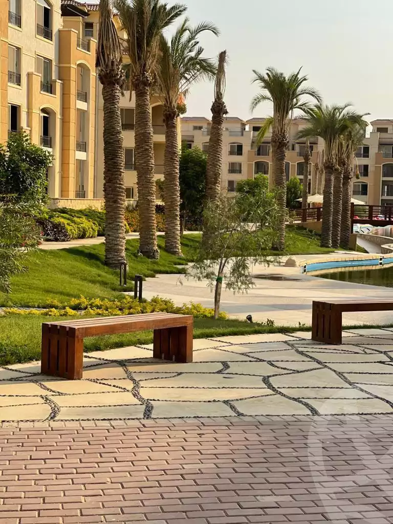 https://aqarmap.com.eg/en/listing/6234128-for-sale-cairo-new-cairo-compounds-stwn-ryzydns-by-ar-y-llttwyr