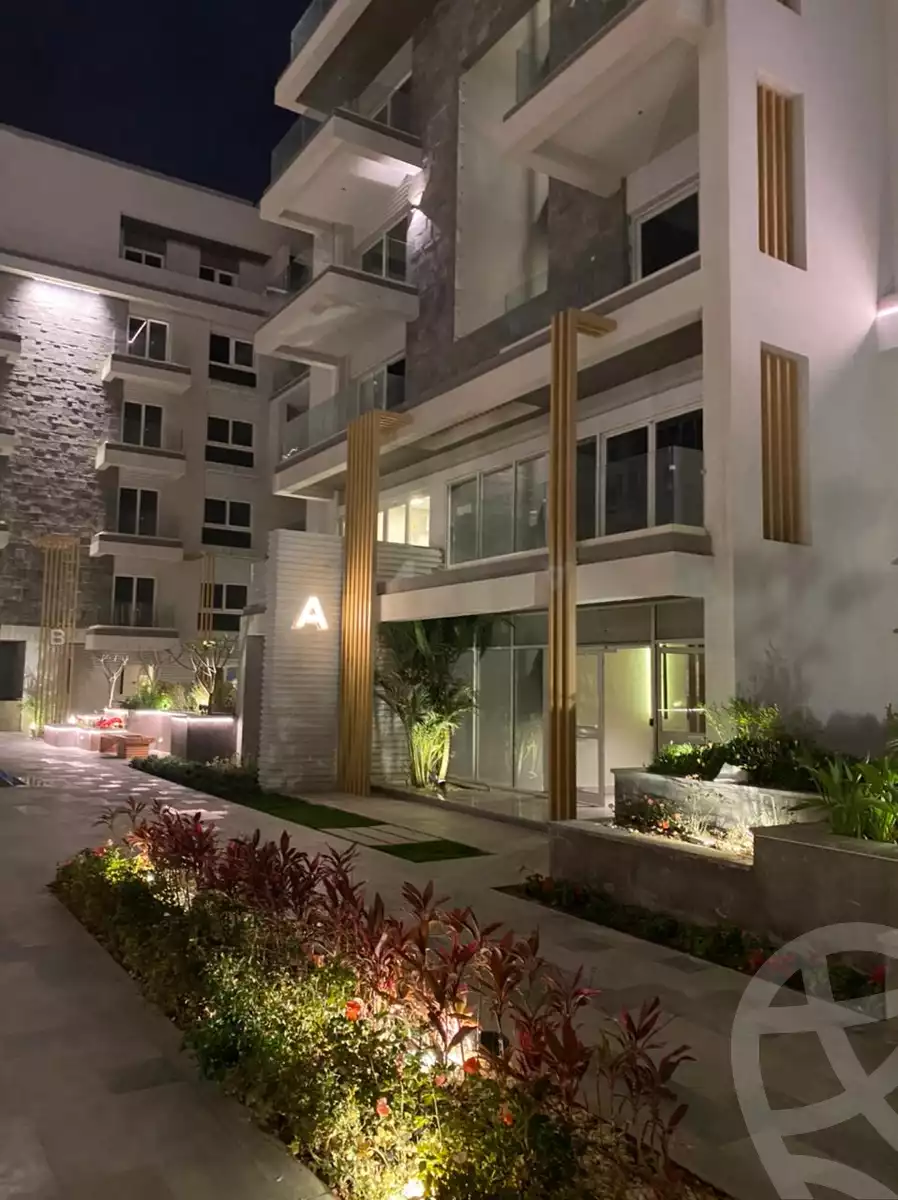 https://aqarmap.com.eg/ar/listing/6235188-for-sale-cairo-new-cairo-compounds-mwntn-fyw-y-syty-club-park-mountain-view-icity