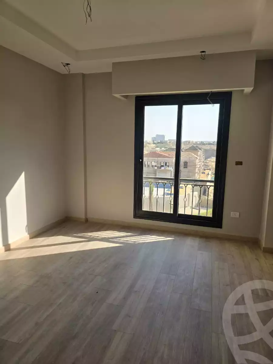https://aqarmap.com.eg/ar/listing/6235462-for-rent-cairo-el-sheikh-zayed-city-compounds-kmbwnd-fyldj-wyst-dr-llttwyr