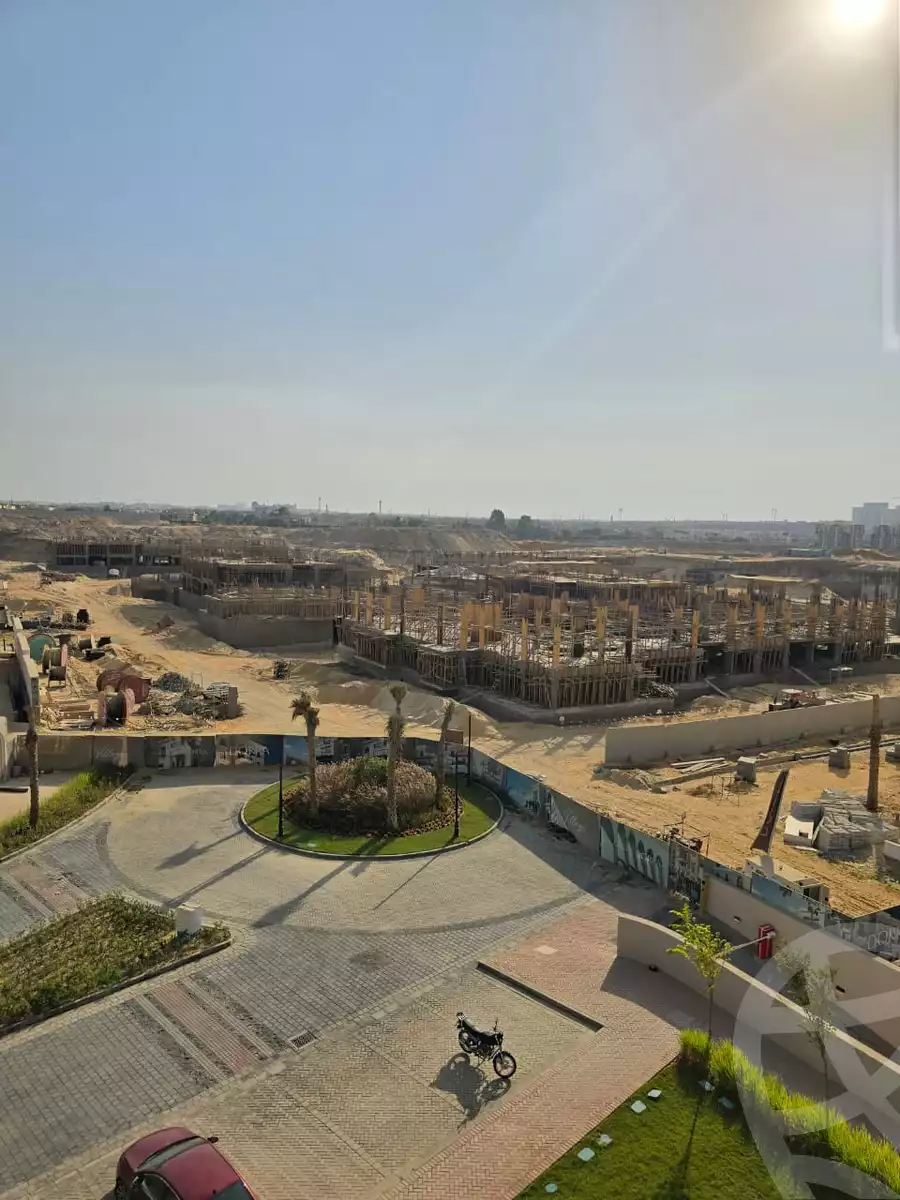 https://aqarmap.com.eg/ar/listing/6235462-for-rent-cairo-el-sheikh-zayed-city-compounds-kmbwnd-fyldj-wyst-dr-llttwyr