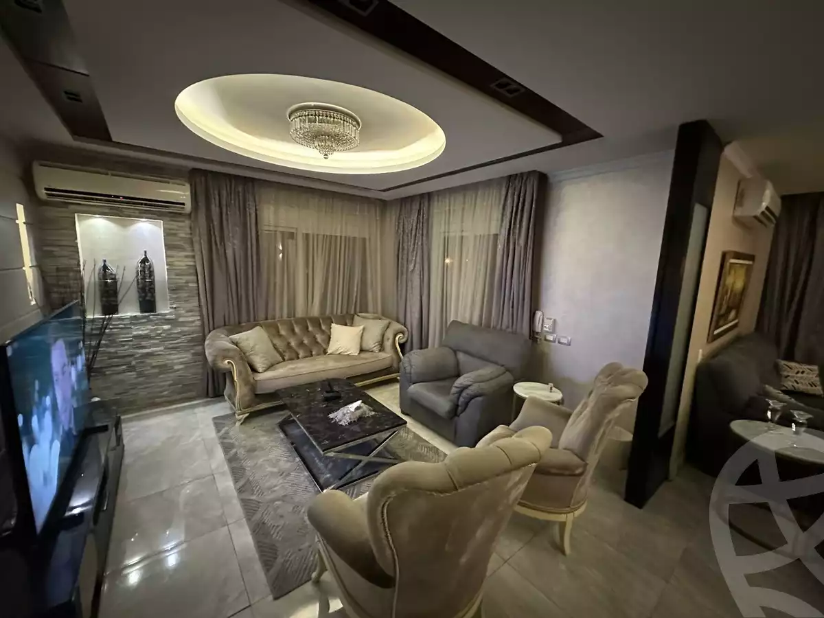 https://aqarmap.com.eg/en/listing/6235968-for-sale-cairo-new-cairo-lrhb-city-phase-3-yehia-shaheen-st