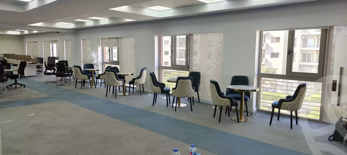 https://aqarmap.com.eg/ar/listing/6237461-for-rent-cairo-el-sheikh-zayed-city-compounds-the-courtyard-mall-dorra