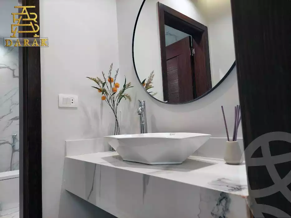 https://aqarmap.com.eg/ar/listing/6237613-for-sale-cairo-new-cairo-madinaty-third-zone-buildings-talaat-moustafa-road