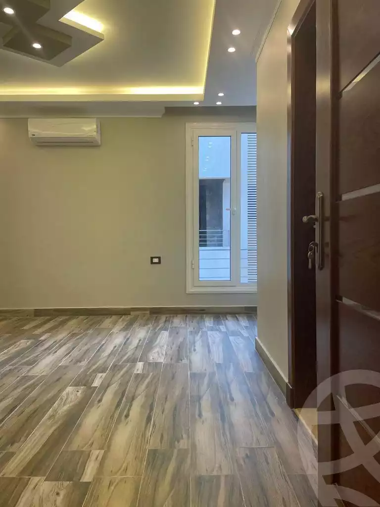 https://aqarmap.com.eg/en/listing/6237791-for-sale-cairo-6th-of-october-compounds-the-crown