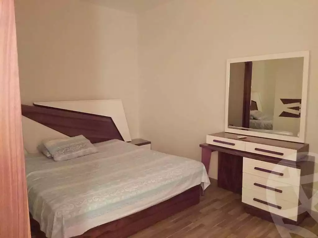 https://aqarmap.com.eg/ar/listing/6238182-for-rent-cairo-el-sheikh-zayed-city-compounds-dh-drys