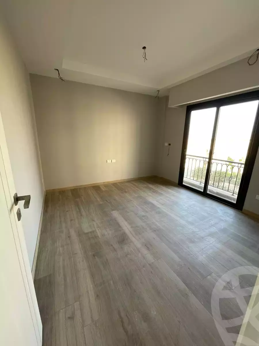 https://aqarmap.com.eg/ar/listing/6238700-for-sale-cairo-el-sheikh-zayed-city-compounds-kmbwnd-fyldj-wyst-dr-llttwyr